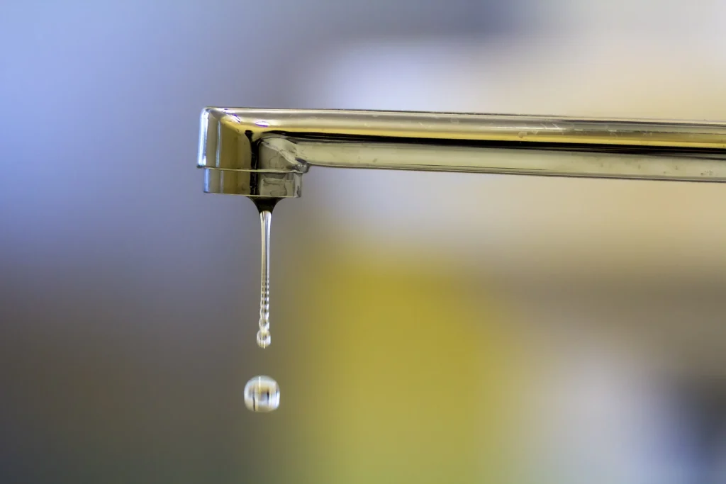 robinet-avec-faible-pression-d-eau